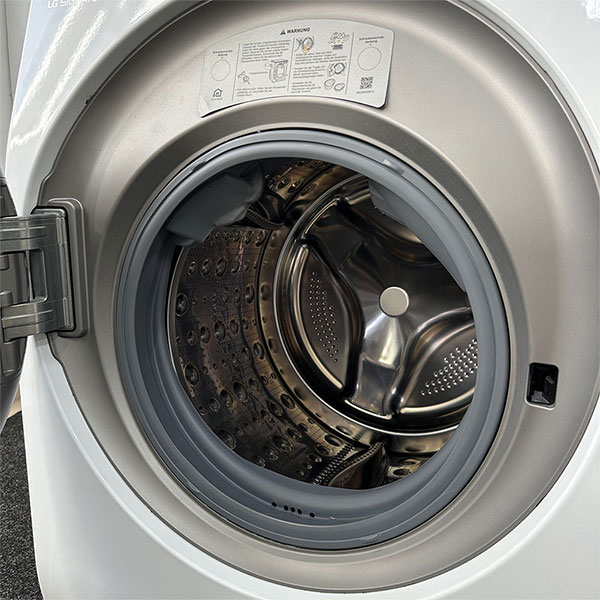Прально-сушильна машина LG Signature LSWD109E Прально-сушильна машина LG Signature LSWD109E Львів